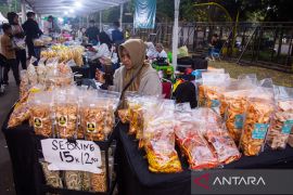 Bazar kuliner di Piala Presiden 2025