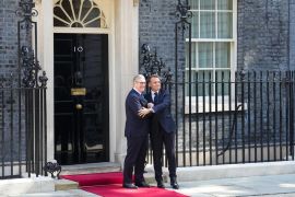 Inggris dan Prancis teken perjanjian terkait pertahanan dan migrasi