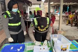 Polisi ambil sampel DNA keluarga diduga korban KMP Tunu