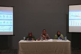 Penumpang Trans Jateng bayar Rp1.000 pakai QRIS