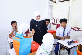 Khofifah berkomitmen kawal visi Presiden putus kemiskinan lewat SR