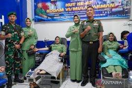 Kodim HST-Yonif 621 donor darah saat HUT Kodam Mulawarman