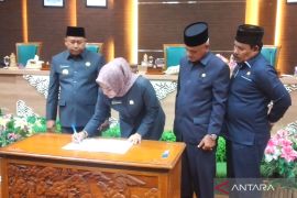 DPRD Batola setujui Raperda APBD-P 2025 senilai Rp1,9 triliun jadi perda