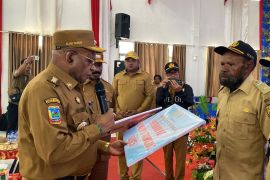 Pemkab Puncak salurkan Dana Desa tahap I ke 206 Kampung