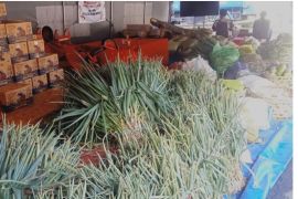 Peduli Banjir mataram, Relawan Sembalun salurkan bantuan sayur untuk dapur umum