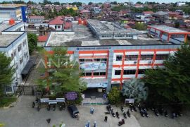 Persiapan sekolah rakyat di Padang
