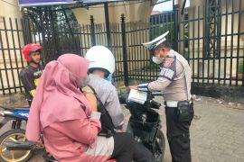 Puluhan pengendara motor terjaring razia ketertiban lalu lintas di Tangerang