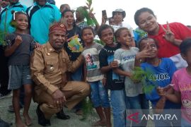 Anak asli Papua berhak dapat beasiswa pemerintah