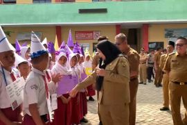 Pemkot Bandarlampung tegaskan tak ada pungutan biaya untuk siswa SD dan SMP