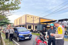 Ditlantas Polda Babel sasar kelengkapan kendaraan anggota pada hari kedua Operasi Patuh 2025