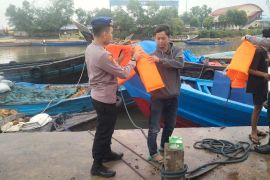 Satpolairud Polresta Barelang rutin beri imbauan keselamatan pelayaran