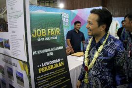 Wagub Kalsel: Bursa kerja dekatkan akses informasi tenaga kerja