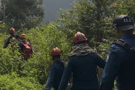 Empat mahasiswa terjebak di Tebing Keraton Bandung