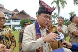 Menkop: LPG subsidi di Koperasi Merah Putih harus Rp18.000 per tabung