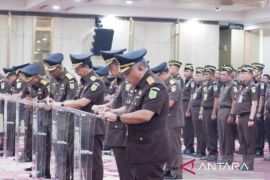 Jaksa Agung lantik Harli Siregar sebagai Kajati Sumut