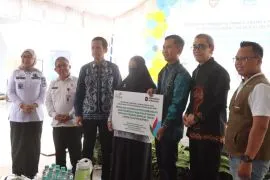 Pemprov Kalsel kenalkan manfaat daun nanas kepada komunitas kreatif