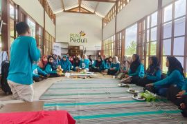 PLN hadirkan listrik untuk dukung Eco School Lentera Intergeneration di Lombok Timur