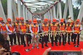 Mantan Kapolri resmikan Overpass Merah Putih di Batu Bini HSS