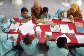 PKBM di Aceh gratiskan pendidikan 30 anak fakir miskin