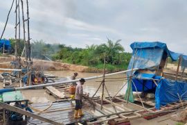 Tim Satgas  PETI Kabupaten Bungo musnahkan 27 unit dompeng