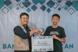 Yayasan SBN kerja sama PT JOE bantu biaya pendidikan pesantren bagi anak Pulau Sabira