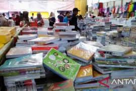 DPRD Karawang minta sekolah tidak pungli kepada siswa baru