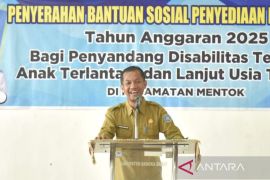 Dinsos Bangka Barat selesaikan penyaluran bantuan tahap I warga rentan