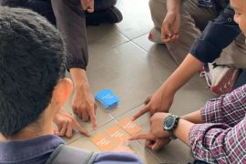 Celetuk Aku, aksi bercerita lewat kartu