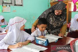 Bu Rodiah, Pejuang Pendidikan di Tengah Tantangan Kota Dumai