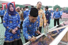 Bupati sebut koperasi pondasi ekonomi masyarakat Bekasi