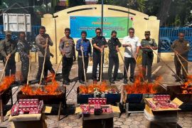 Bea Cukai Langsa musnahkan 476 ribu batang rokok ilegal