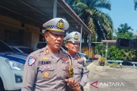 Satlantas Polres Dharmasraya amankan pengemudi diduga bawa ekstasi