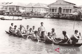 Kota Padang gelar  lomba Selaju Sampan untuk peringati HUT Ke-356