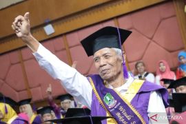 Wali Kota sebut sekolah Lansia tingkatkan kualitas hidup warga lanjut usia