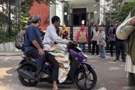 Pemkot Bandung distribusikan bantuan cadangan pangan untuk 85.167 KPM