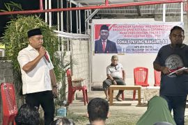 Donald Payung Mangawe jaring aspirasi warga soal bansos lansia dan UMKM
