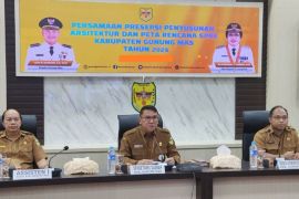 Bupati Gunung Mas menekankan seluruh OPD terapkan SPBE