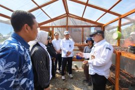 Pusri resmikan Rumah Kompos di Desa Tebat Benawa, dukung pengembangan kopi lokal