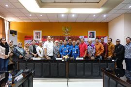 Pemkot Magelang salurkan bantuan keuangan parpol