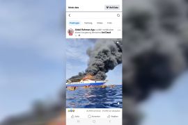 Penumpang kebakaran KM Barcelona 5 dievakuasi ke Pulau Gangga II