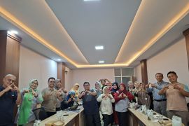 Alumni Unand carikan solusi beragam permasalahan di Sumbar lewat diskusi panel