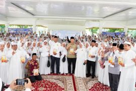 Seribuan lansia baca Al Quran dan zikir akbar bersama Bupati Langkat