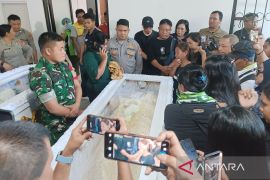 Tiga jenazah korban kebakaran KM Barcelona diserahkan ke keluarga