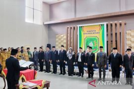Bupati Meranti lantik 11 pejabat eselon II