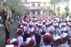 Satuan pendidikan di Gianyar Bali mulai MPLS tekankan ramah anak