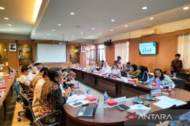DPR mendorong penguatan STT Tekstil Bandung dukung industri nasional