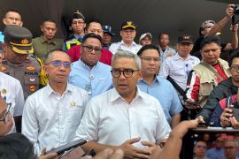 Catat! Farhan izinkan "study tour" beda dengan Dedi Mulyadi