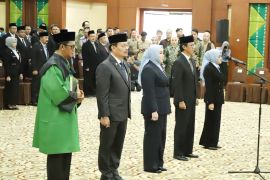 Gubernur lantik Dewan komisaris baru Bank Kalsel
