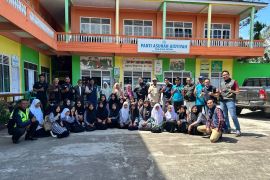 Berbagi syukur, 25 anak panti asuhan Aisyiyah terima bantuan dari PLN Payakumbuh