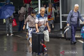 Indonesia's July tourist arrivals rise 10 percent from June